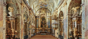 アンナ教会　クラシック・エクスクルースィブ