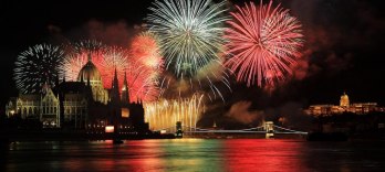 Cena e Crociera con Fuochi d’Artificio