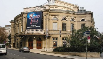 Raimund Theater