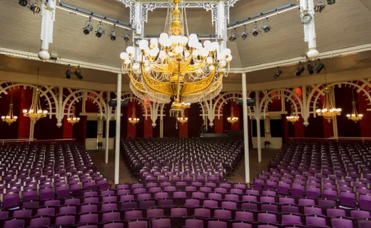 Teatro Glass Hall, Tívoli