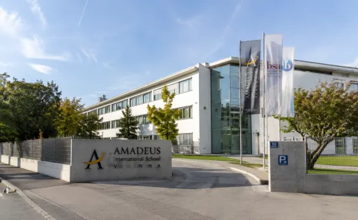 Scuola Internazionale Amadeus