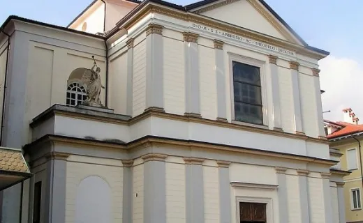 Iglesia SS. Ambrogio y Theodulo