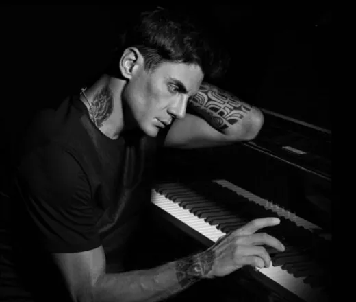 Maksim, Segmenti